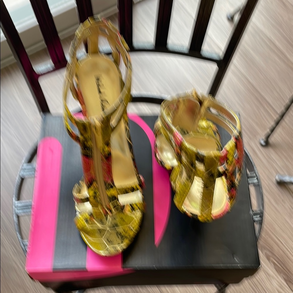 Michael Antonio Women's Multicolor Strappy Heels